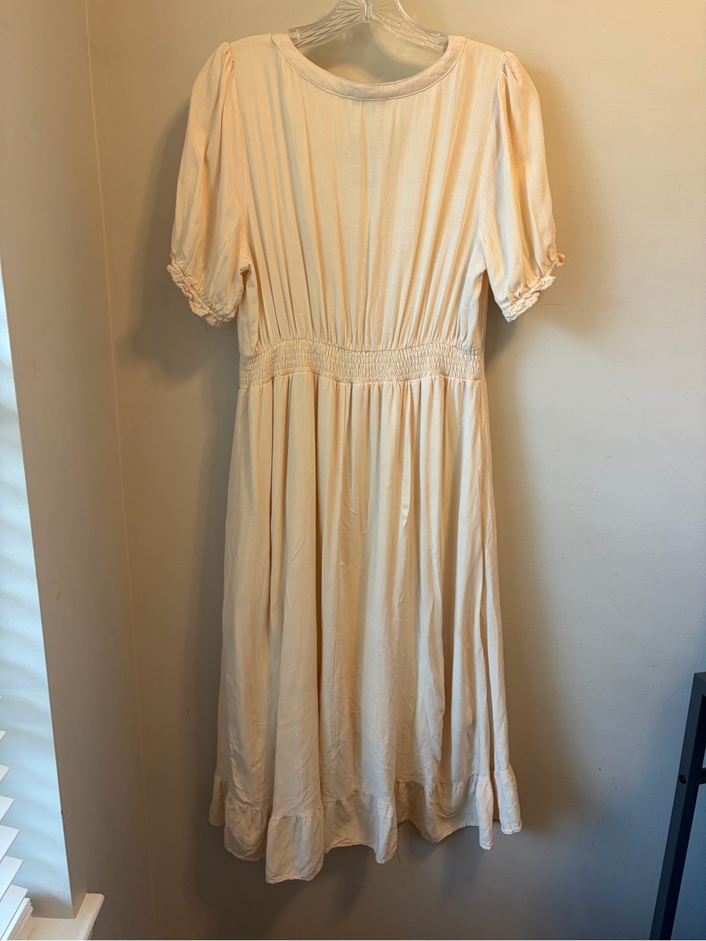 Baltic Born Women’s Cream Midi Dress Size M Puff Sleeve Smocked Cottagecore Boho - Picture 4 of 6
